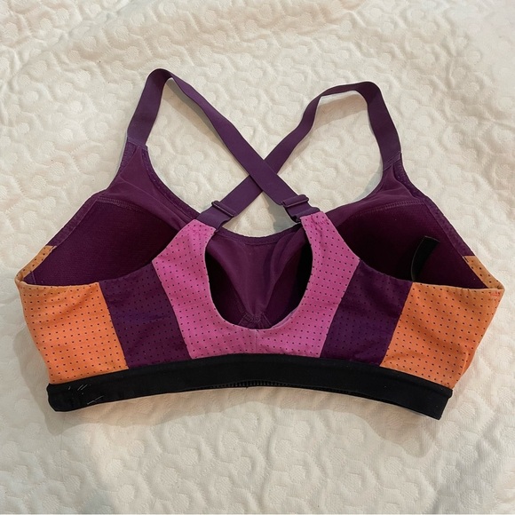 Victoria’s Secret Lightweight Women’s Sports Bra 32D Workout Gym Running Support - Picture 3 of 7